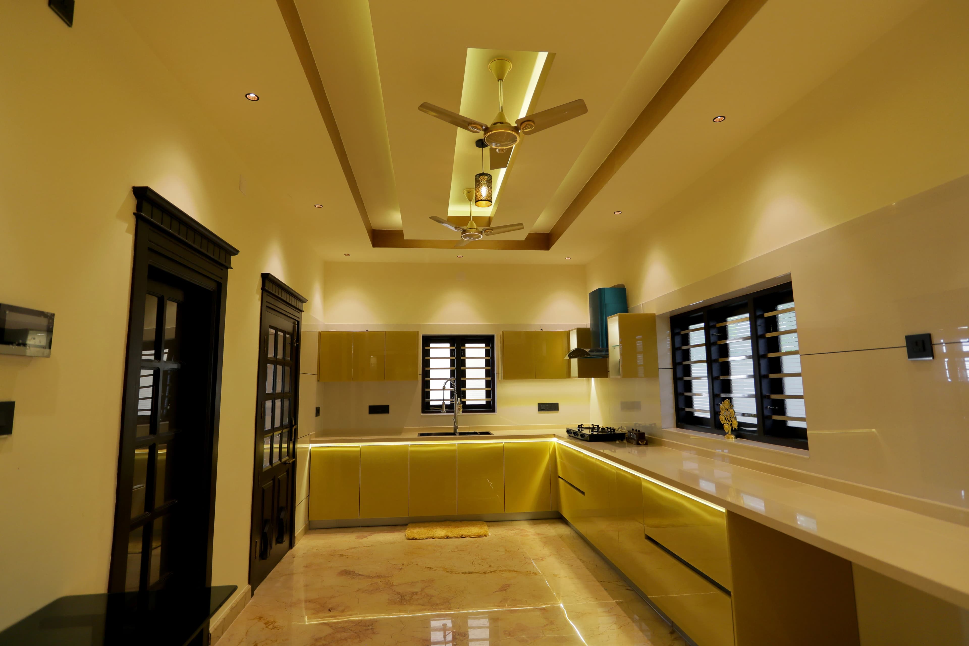 SS 304 Modular Kitchen with Termite-Free Solution